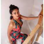 Amala Paul Instagram - Reaching my highest self-calling, one step at a time!✨🌸 #manifesting #livingoutloud #grateful #soultales #innervoice #mycalling #myart #mypurpose #amalapaul