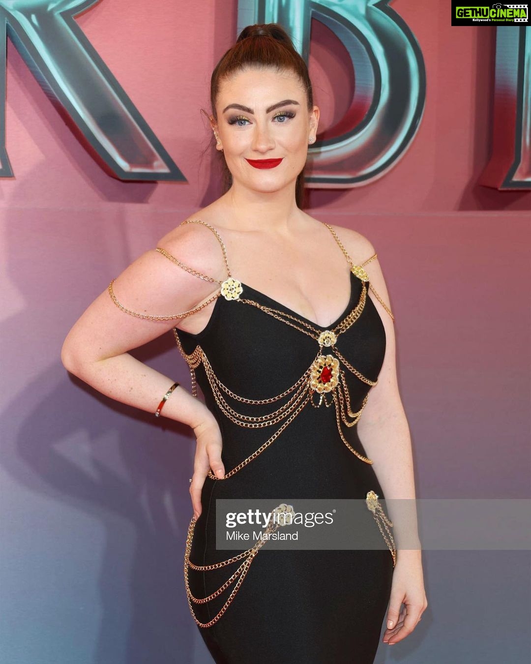Amber Doig Thorne Instagram - Amazing night at the Morbius UK Pemiere 😍 Who’s your favourite Marvel character? 🤔 Swipe right to see Jared Leto being cute 💜 There’s TWO post credit scenes - very excited to see where Morbius’s journey leads & who he teams up with next 👀 Thank you @marvel_uk, @sonypicturesuk & @imax for having me 🥰 #morbius #morbiusmovie #morbiusthelivingvampire #morbiuspremiere #marvelfilm #marvelfilms #marvelmovie #marvelmovie #jaredleto #jaredletoedit #jaredleto👑👑 #premiere #filmpremiere #moviepremiere #londonpremiere @jaredleto @morbiusmovie #londonfilm #upcomingfilm #upcomingfilms #upcomingmovie #upcomingmovies Leicester Square, London