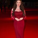 Amber Doig Thorne Instagram - The Category Is: Match Your Dress To the Red Carpet 🤣 Swipe for more BTS from the Outlander Season 6 World Premiere 😍 Droughtlander is officially OVER 😂 Who’s your favourite Outlander cast member? 🏴󠁧󠁢󠁳󠁣󠁴󠁿🏴󠁧󠁢󠁥󠁮󠁧󠁿 Sam Heughan is so lovely in person 😍 I had such an incredible evening at the Outlander Season 6 World Premiere! 🏴󠁧󠁢󠁳󠁣󠁴󠁿 We watched the first episode, accompanied by a live performance from the Philharmonia Orchestra! 🎵🎻 And you can watch Season 6 exclusively on #STARZPLAY from 6th March!! 🥰 #Outlander #MOREOutlander @starzplayuk @starz @outlander #outlanderpremiere #droughtlander #outlander6 #outlanderseason6 #premiere #londonpremiere #upcomingshow #upcomingseries #samheughan #droughtlander #caitrionabalfe #sophieskelton #outlander #outlanderstarz #outlanderseries #outlandercast #outlanderfans #outlanderseason5 #outlanderseason6 #outlanderobsessed #outlanderlovers #outlanderedit #outlanderfan #outlanderbts #outlander_starz ᴬᴰ