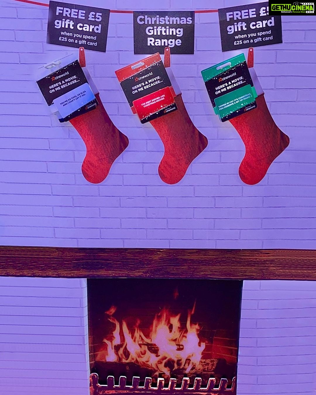 Amber Doig Thorne Instagram - Me everyday: Slay 💁🏻♀️Me in December: Sleigh🎄What are you excited for this Christmas? 🎁⛄️ I can’t wait to spent Christmas with my parents in York - I’ve started buying their Christmas presents already 😍 There are so many films my parents are excited to see over the next few months, so I’ve bought them each a Cineworld Christmas Gift Box for 2 (which includes 2 tickets, 2 drinks & a popcorn to share!) which makes for the perfect date night excuse! 🍿🥤 ❤️ @cineworld #Cineworld #Christmas2021 ᴬᴰ London, United Kingdom
