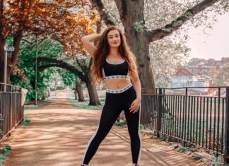 Amber Doig Thorne Instagram - I‘ve partnered with @Noom to finally start the fitness goals that I’ve set myself (yet failed to complete, every year since 2010) and start a fitness routine and eat healthier! 💚🏃🏻‍♀‍🍏 . I am terrible for putting things off - especially if I know they're going to be difficult! Creating a fitness regime is something i have been meaning to do for a DECADE - but the time has never been right 😅 . Anyone who has met me knows that I love junk food. I don't like water (it smells odd), vegetables taste funny🥦, and it's rare I actually eat fruit 🍉; it has taken 130 days of lockdown, but I've realised that I need to change! 🙌🏻 . I recently downloaded Noom so I can start making small changes to my daily habits, in order to reach my fitness and wellbeing goals ☺️ . I'm going to build up to exercising 5 days a week and change my diet in order to hit my Big Picture Goal. 💪🏻🍽 I am so excited to start this journey, and I can't wait to update you all on how I'm doing along the way! . In the meantime, do you have any tips on getting fit and starting a healthy diet?🍴🍎🏋🏻‍♀️🚴🏻‍♀️ . 📍 Finsbury Park, London . #NoomNation #Noom #fitness #fitnessjourney #ad North London, UK