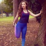 Amber Doig Thorne Instagram - SANTA’S COMING! 😍🎅🏼🎄 Where are you celebrating Christmas? 🤔🎁 My favourite early Christmas present this year? ⭐️ Leggings from @ceswole (ceswole.com) ⭐️ 📸 @nickblair88 #amberdoigthorne #ambzdt #travel #instagood #fitness Finsbury Park