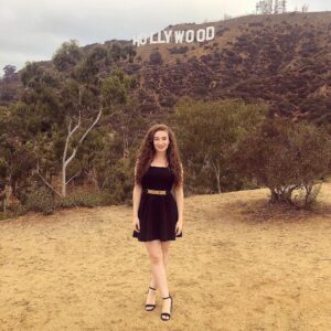 Amber Doig Thorne Instagram - Out in Hollywood with warm breezes, birds, crickets and other great sounds as part of the Heathrow #SoundEscapes campaign! 🇺🇸
Sound Escapes inspires people to dream of exploration through the power of sound 😍
Check out the website for more info: bit.ly/2MWAoRi
Dress: @missselfridge