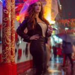 Amber Doig Thorne Instagram - Happy Monday 💖 I’m having a much needed night in, what films/shows would you recommend?🤔🍿 Also - is anyone else getting Blade Runner 2049 vibes from this photo? 👀🙈😍 #filmnight #movierecommendation #filmrecommendation #londonphotoshoot #londonatnight #sohoatnight #soho #londonphotoshoot #soholondon #sohostyle #londonstreets #chinatownlondon #movienights China Town - Leicester Square