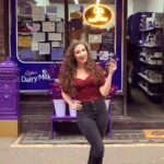 Amber Doig Thorne Instagram – I LOVE CHOCOLATE 😍🍫 What’s your favourite candy? #ad  #CadburyShop London, United Kingdom