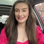 Amber Doig Thorne Instagram - Types of People in Traffic 😅 🚘 Which one are you? 🤔 I’m the Complainer or the Detective🤣😡 I’m really impatient so I hate getting stuck in traffic 😂 Anyone whose ever driven with me will know I’m obsessed with Waze because it shows you real time alerts from other users - so you can see where there’s traffic, speed cameras, police, accidents, road closures and even bad weather on the roads 🙌🏻 Waze knows the best routes to help me beat traffic - it’s saved me so many times when I’ve been running late to events, I won't drive without it!  🙈 Click the link in my story to download & learn more about Waze #WazeKnows #WazeNavigation #typesofpeople #typesofpeopleintraffic #ukcomedy #comedy #comedyskit