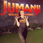 Amber Doig Thorne Instagram - We all know a snake-TAG THEM! 🐍😂 Swipe right to see more of my sexy face 👀 Check out my video - link in bio! 😈 #ad Jumanji: Welcome to the Jungle is out now on Digital Download ❤️