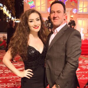 Amber Doig Thorne Instagram - Loved walking the red carpet with my parents for the #DaddysHome2 Premiere 🎄 
Dress: @lipsylondon