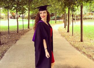 Amber Doig Thorne Instagram - So proud to say I've graduated with a BSC in Theoretical Physics from University College London! 👩🏻‍🎓 #ClassOf2017🎓