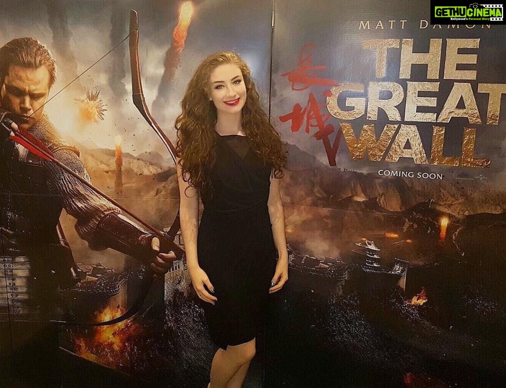 Amber Doig Thorne Instagram - Really enjoyed #TheGreatWall, great film!! Thank you @universalpicturesuk for the exclusive screening 🤗