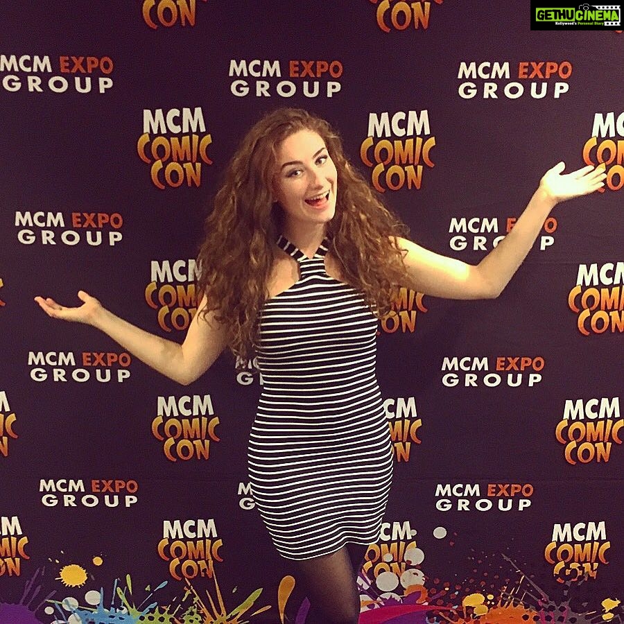 Amber Doig Thorne Instagram - Living the high life @mcmcomiccon ❤️