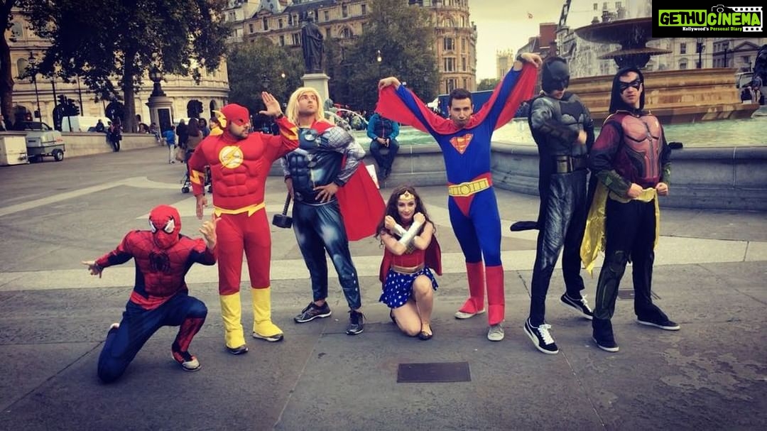 Amber Doig Thorne Instagram - Such a great day filming with this lot! SQUAD 😎