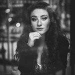 Amber Doig Thorne Instagram - Late night shoot vibes 🌚
