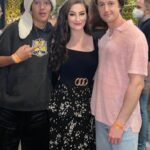 Amber Doig Thorne Instagram - Are you excited for LOTR: The Rings of Power?! 🧝‍♂️I was invited to a private lunch with the cast 😍 We chatted about what it was like filming in New Zealand over 2 years during Covid (!), the preparation that went into taking on such famous characters, what their audition process was like, how the training process differed for each character, what we can expect from the show, that the show is split into 6 storylines that were filmed in completely different locations, how people in each storyline still don’t know what happened in the other storylines, and just how much of the show is practical effects with massive physics sets of forests etc (instead of VFX), their hopes for the next 5 seasons and how the show ties into the other film trilogy’s! Which is your favourite Lord of The Rings film? 🍿 🥰 #TheLordOfTheRings #TheRingsOfPower #lordoftherings #ringsofpower #giftedtrip ad @primevideouk @primevideo @lotronprime #lotr #lotredit #lotrcosplay #lotrfan #lordoftheringsfan #lordoftheringstrilogy #amberdoigthorne #ambzdt #tolkien #tolkienfan #tolkienmovie #tolkientribe #tolkienite #fantasybooks #fantasycreature #fantasyworld #fantasybook #cosplayoftheday #cosplayofinstagram Middle Earth