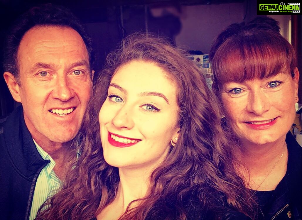 Amber Doig Thorne Instagram - ❤️ Gotta love the parents ❤️ @yorkhypnotherapist York