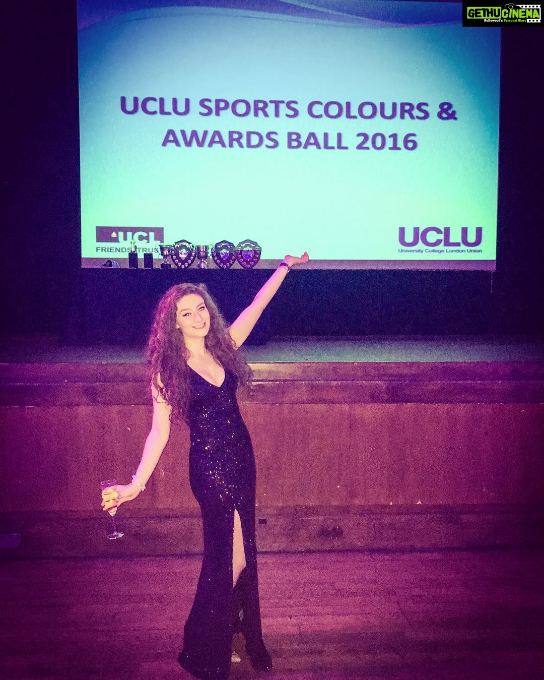 Amber Doig Thorne Instagram - So proud have received a Sports Commendation award from UCL's sports club of the year 2016-LACROSSE! 💜 #Lax4Lyf #uclulacrosse London, United Kingdom