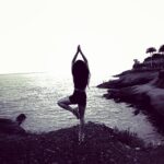 Amber Doig Thorne Instagram – Yoga by the beach #yoga #tenerife #beach #fit #costaadeje #easter #holiday #incostadeje Playa Del Duque