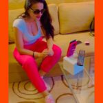 Ameesha Patel Instagram - DELHI… ❤️👍EVENTS ,,, MEETINGS all day 😛🙈finally relaxing over some video calls today with my fans and chatting about life and their ups and downs 👍 . For best and super fresh deals for Meet and Greets,,Video calls,corporate events,shows n Brand Endorsements etc.WHATSAPP my most trusted manager MR MAHESH on +‭91 98330 20363👍🏻✔️💯