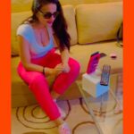 Ameesha Patel Instagram – DELHI… ❤️👍EVENTS ,,, MEETINGS all day 😛🙈finally relaxing over some video calls today with my  fans and chatting about life and their ups and downs 👍 . For best and super fresh deals for Meet and Greets,,Video calls,corporate events,shows n Brand Endorsements etc.WHATSAPP my most trusted manager MR MAHESH on +‭91 98330 20363👍🏻✔️💯