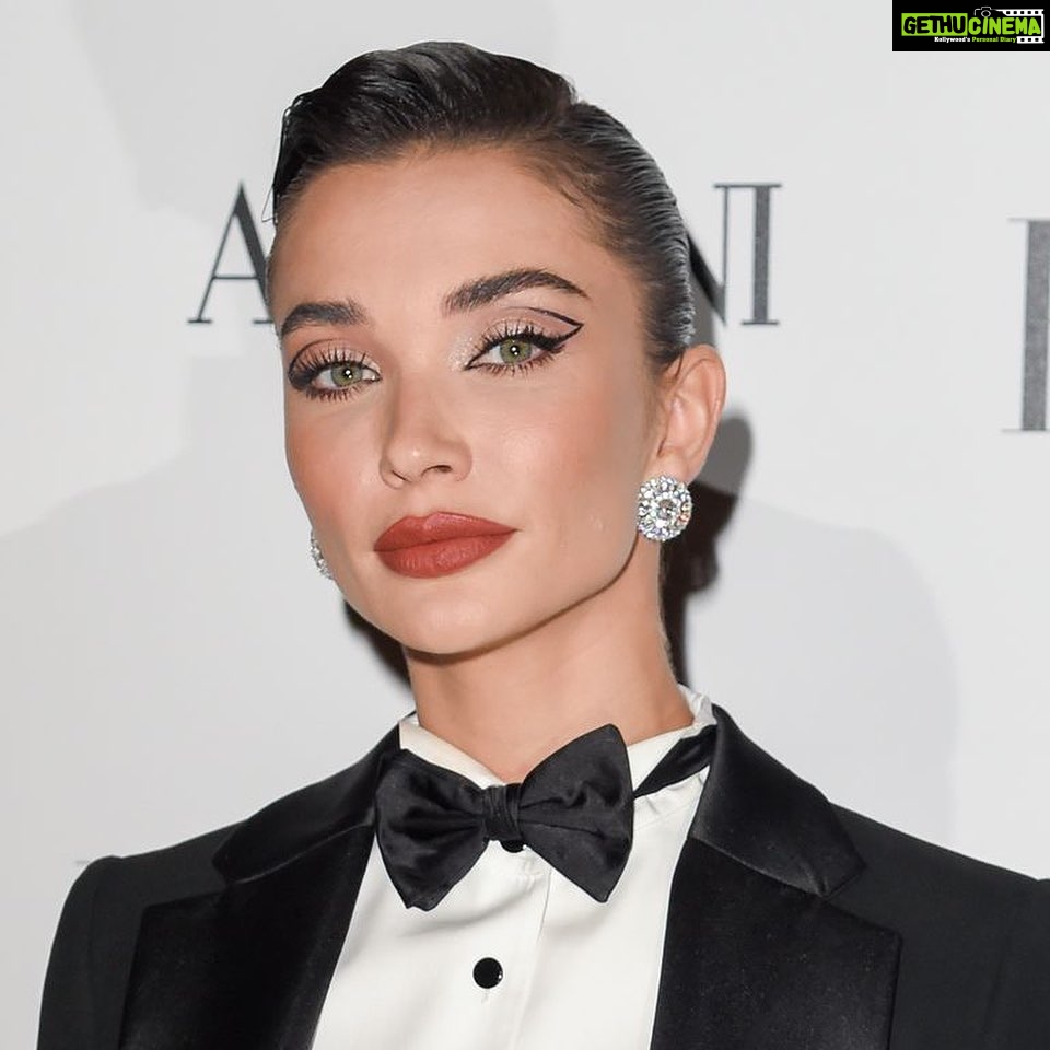 Amy Jackson Instagram - Had the absolute honour of attending @bazaaruk #WomenoftheYear awards last week with my @armanibeauty familia. It was truly the most beautiful awards ceremony I’ve witnessed - the energy in the room was electric! The room was filled with women from all different walks of life.. actors, musicians, writers, activists all of which were there to uplift and inspire one another. The mission of equality for women is as poignant as ever and this night reinforced how important and necessary it is to come together and give it all we’ve got. Special mention to my next level glam team who really 🔩’d it @nikki_makeup @lukehersheson @iramshelton And of course @giorgioarmani & @chopard for the ensemble. You know how to make a woman feel sexy & strong!! Claridge’s