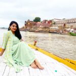 Anamika Chakraborty Instagram - V A R A N A S I 🙏🏻 #travel #travelphotography #varanasi #ghats #ghatsofvaranasi Varanasi