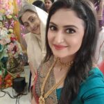 Anamika Chakraborty Instagram - Biye bari bole kotha...❤️😛🎁🎉❤️ BTS uron tubri Mon-fri 10:30 pm Zee Bangla @sohini_banerjee_28 @mahua.haldar @iamswastik3 @mondal_kalyani Technicians' Studio Pvt. Ltd.