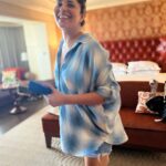 Anasuya Bharadwaj Instagram - Pic story doing my thing before I am out and about! #LifeUnfilteredPhotography by @susank.bharadwaj 🤷🏻‍♀️ #JustABthings #GoodMorning #NowGetGoing