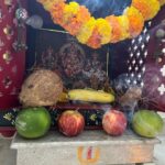 Anasuya Bharadwaj Instagram - This day has always been my most fav time of the year.. these 9-11 days remind me how carefree and happy I used to be roaming around with family and friends to pandals.. participating in all the competitions..winning few and learning few more .. eating and shopping and repeating 😄And amma cheppe chaviti katha vini chakkaga andaram edanna movie chusi trupti to bajjovatam.. And then getting married into a family with a different cultural and traditional followings made me feel blessed with me enjoying the best of both the worlds.. will miss celebrating Ganesha’s birthday at my Ma’s this year as my dad is gone personally enjoying the presence with the supreme power 😇.. one sister caught up setting up her new space and another off crossed the seven seas in pursuit of a better future.. #BigTimeMissingHappening 🥹❤️ Just felt like sharing my state of mind with y’all.. but not going to sign off without saying how blessed I am to be able to feel all that and have all that I have including you all.. ❤️💪🏻 After all.. isn’t that what Ganesha tells us every year by coming.. staying for 9-11 days and the immersion .. with a hope to start over again.. May the lord of new beginnings guide us right always.. Happy Vinayaka Chaviti everyone ❤️🙏🏻 #GaneshChaturthi2022 #VinayakaChavithi2022