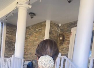 Anasuya Bharadwaj Instagram - 🦚 @gaurinaidu 💙 @bcos_its_silver 💜 New Jersey