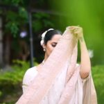 Anasuya Bharadwaj Instagram - A reminder to self.. Rest.. not quit. 💪🏻😊🙏🏻 Also! A reminder to watch #SuperSingerJunior🎤🎶🎵 #GrandFinale #ThisAfternoon #12pmOnwards only on @starmaa ⭐️ 🕊 #Believer #JustABthings ❤️🥰