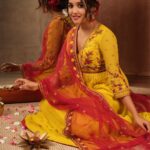 Anikha Instagram – Diwali Vibes✨✨✨
@arsignatureofficial
@shafishakkeer
@anusharejiar
@femy_antony__
@vishnupriyaprakasan