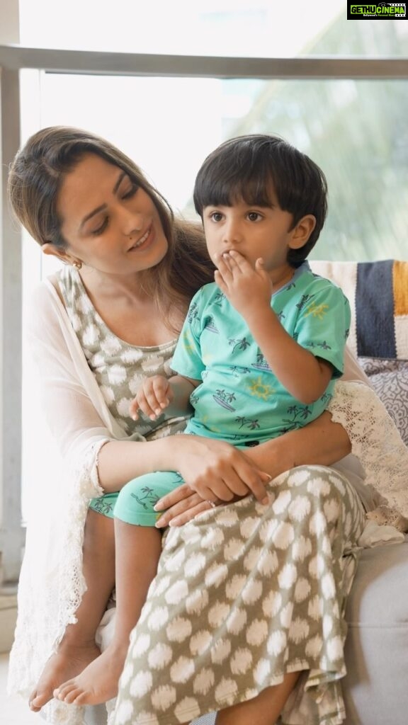 Anita Hassanandani Instagram - I choose the Kidsy hair nourishing oil to give Aaravv his favourite “champi” sessions followed by his fun hair wash sessions with the Kidsy brahmi and amla shampoo! What are you choosing for your little one? #momsofinstagram #motherchild #babycare #kidscare #kidsactivity #kidsactivities #kidscare #childcare #pregnancy #parenting #childhood #kids #babies #moms #motherhood #womenhood #mothersofinstagram #motherlove #kidslove #reelsinstagram #reelsinsta #reels #reel #reelitfeelit #reelsvideo #reelsindia