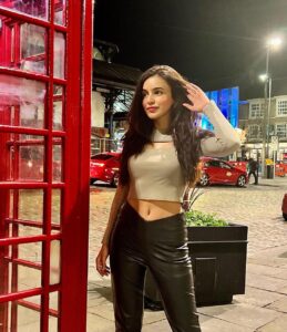 Ankitta Sharma Instagram - mmm.. hello⁉️