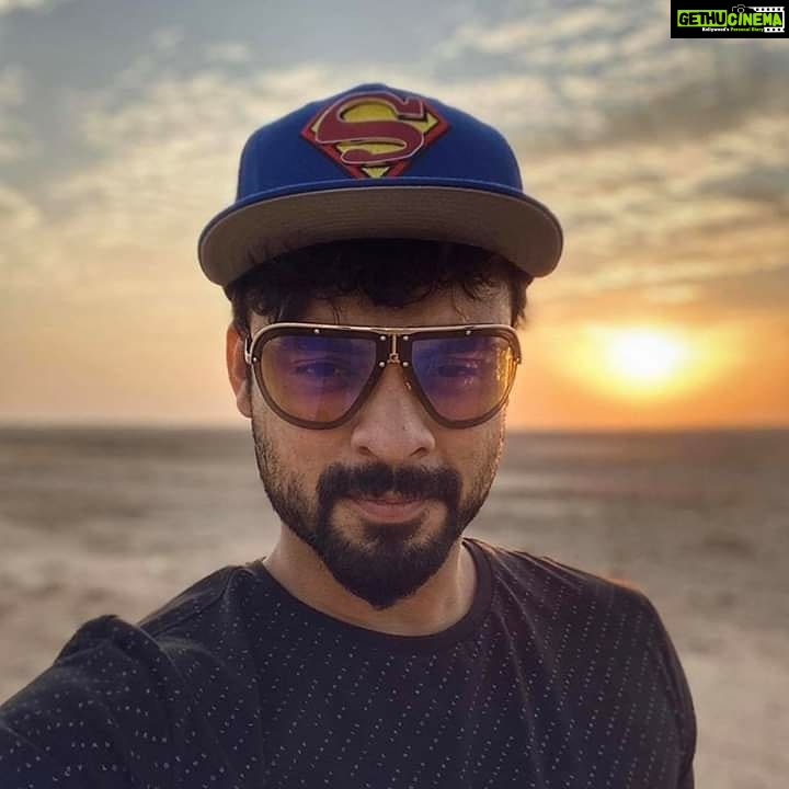 Antony Varghese Instagram - Happy birthday my broii.... adipoli cinemakal kurea yathrakal.... keep rocking superman @tovinothomas