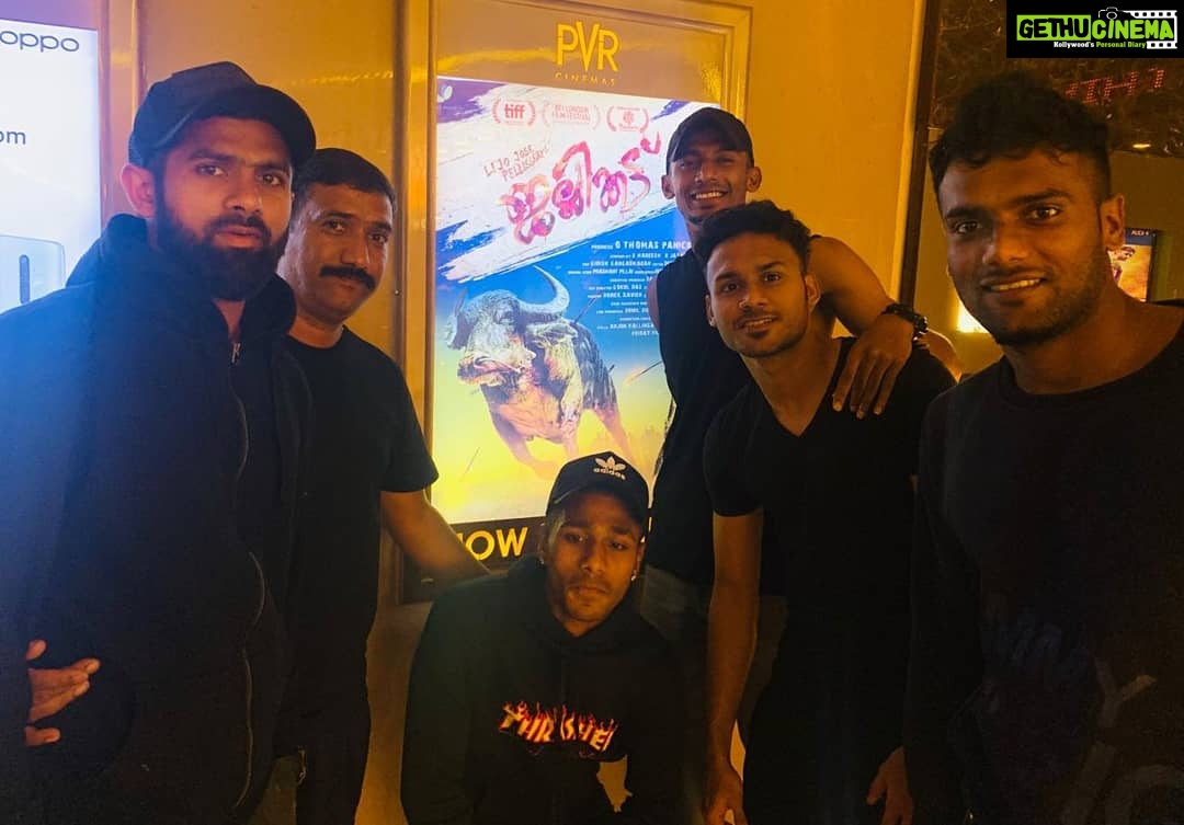 Antony Varghese Instagram - Thank you @rafi_mohammed_mr20 @prasanthmohan11 @rahulkp_r7_ @hakku_nediyodeth @rehenesh