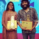Antony Varghese Instagram - Won Youth Icon award with @nimisha_sajayan 😀 Kerala short movie awards 2017 in memory of director Rajesh Pillai Sir 🙏🏻 Kochi, India