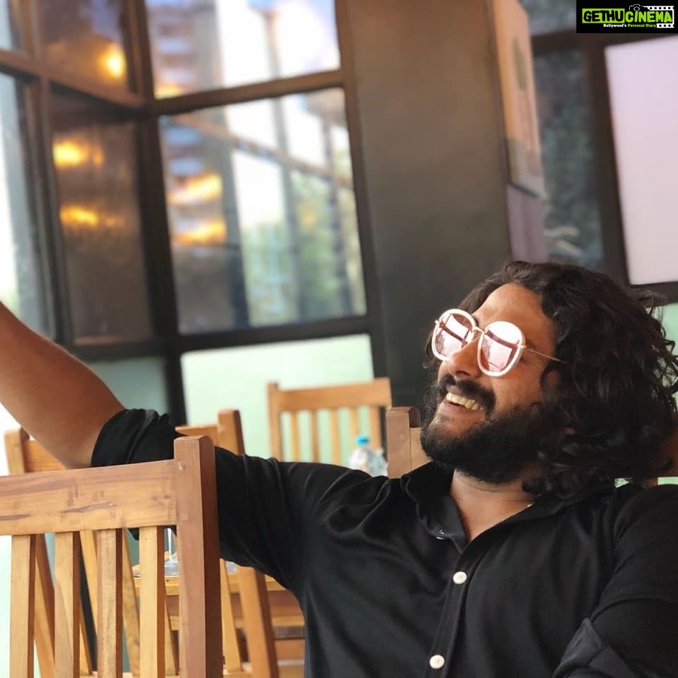 Antony Varghese Instagram - Some more expressions pic courtesy by @durgakrishnaartist Donut Factory