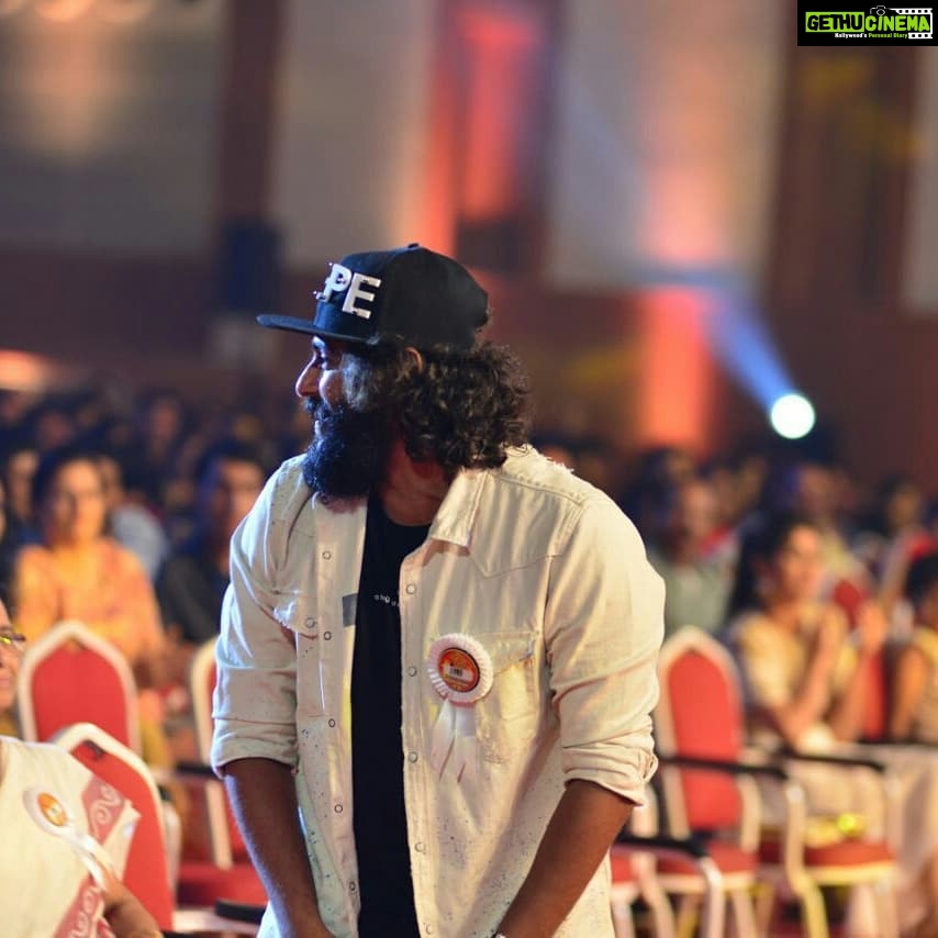 Antony Varghese Instagram - 20th Asianet Film Awards 🏆 #Youthiconoftheyear✌🏻happymoments#positivevibes#respectouraudience Adlux International Convention & Exhibition Centre