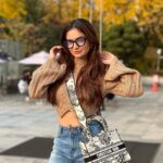 Anushka Sen Instagram – Autumn 🍂 
Wearing this cute sweater from @FashionNova 🫰 Seoul, Korea