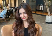 Anushka Sen Instagram - 🫰 #SenInSeoul #KoreanMakeup . Hair and 📸 : @marc1121 Makeup: @jjini._.mup Salon: @yoning_official