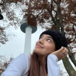 Anushka Sen Instagram - I Seoul U 💜🫰#SenInSeoul N서울타워 - N SeoulTower