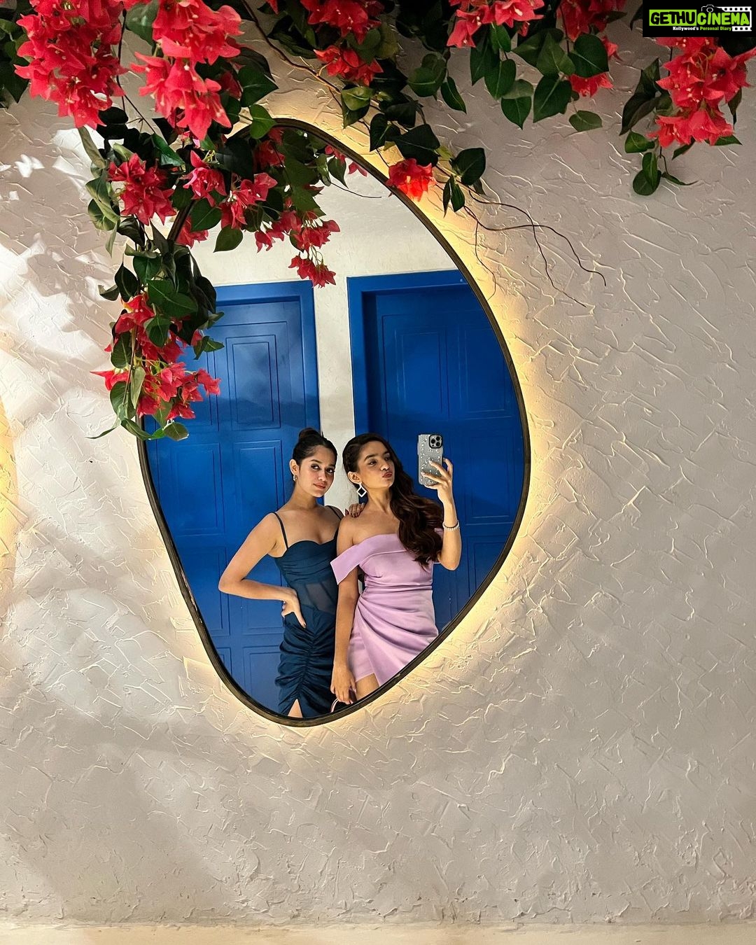 Anushka Sen - 1.7 Million Likes - Most Liked Instagram Photos