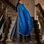 Aparna Balamurali Instagram - Happy Diwali 🪔 Styled by: @nikhitaniranjan Outfit: @real_weaverstory Jewellery: @konikajewellery Hmu: @chisellemakeupandhair Shot by: @livingin24fps Chennai, India