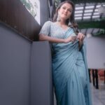 Aparna Das Instagram - Feeling blue-tiful ! 💙 . 📸 @jishnu.sidharth 🥻 @aanunobbyofficial 💄 @makeover_by_gayathri_ Earings @shoptoupgrade