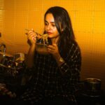 Apoorva Arora Instagram - Dilkashi, uns, mohabbat, Aqidat, Ibadat, junoon but with 🍜 📸 Artist- @parikshitjoshi_ / @parikshit.on.film