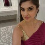 Archana Instagram - #saree my #desi #drape . . . Makeup @chaurasiapooja.mua Saree gifted by @rjpalakkhurana Blouse 20 years old by #shekharjuhutailor Photos SELFIES & Pooja Chaurasia