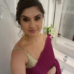 Archana Instagram - #saree my #desi #drape . . . Makeup @chaurasiapooja.mua Saree gifted by @rjpalakkhurana Blouse 20 years old by #shekharjuhutailor Photos SELFIES & Pooja Chaurasia