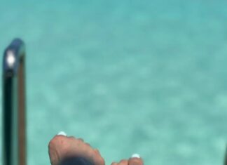 Archana Instagram - May we all be surrounded by an #ocean of #love . . . #sun #sand #maldives #travel #couplegoals #us #youandi Fushifaru Maldives