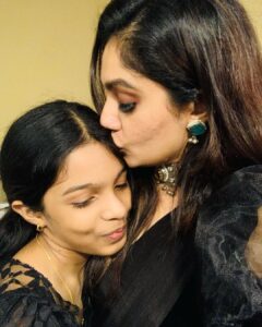 Arya Instagram - As we conclude this day.. I have a lil too much to say … 😊

18 Feb 2012… the day that changed everything for me… At the age of 21 when I became a mother I had no clue about motherhood or was absolutely terrified about what is coming my way… But then guess what… I found the most Amazing thing that could have ever ever happen to me in this lifetime. Today she turns 10yrs old… 10 yrs you guys … I can’t imagine that my baby is a grown up girl now {pretty tall as well in this case yea 😁} , and more than her I have grown up to be a much more sensible and matured mother or rather I would say a person in this period of time and the one and only reason behind it is HER. In this ten years my baby had gone through a lot.. she has seen a lot… she has been with me when I was going through a lot.. and trust me when I say this I mean this with all my heart .. This 10 yr beautiful human is My ROCK!!!! Yep she is my Rock!!! When I look back into this ten years span there were so many so many times when I completed wanted to give up on my life … when I just wanted to end everything…. But the only reason that kept me going and that made me survive every single obstacle is this baby of mine ….. her face.. her smile… her love for me… her warmth … it was HER all this while…. It is for her that I have kept myself alive … So she is LIFE for me by all means …. And I love my LIFE IMMENSELY….. wholeheartedly I wanna thank you baby for happening… for coming into my life … for being my everything.. I promise I will try my best to give you a beautiful life and will always be with you no matter what 💓 Happy birthday my lovvvveeeee 💕

And today as she turns 10 I wanted to celebrate her first ever Two digit birthday and also 10 years of spreading “khushi” in our lives .. 😍
I thank all my family and my friends (who are my family too) for being a part of our happiness and for always being there for us… much love to all those who have send her your warm wishes and blessings… lots of love ❤️ 
#mybaby #herbirthday #10yearsofspreadinghappiness #babyroya #khushi #family