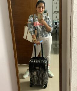 Arya Instagram - Taking offfffff…. 
Guess where to ??????? 

#guess #wheretonext #special #backtobase #lovethis #favplace❤️